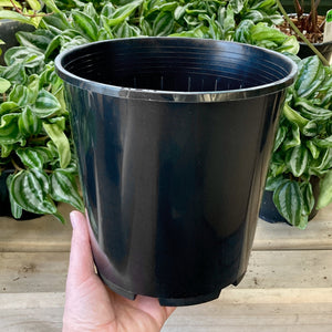 Black Nursery Pot 20cm (4.7L)